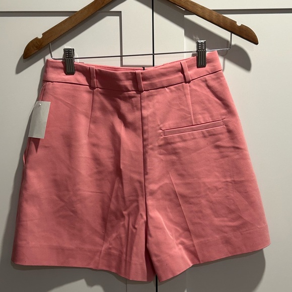 Zara High Waisted 3 button shorts, pink, size Small - Picture 2 of 7